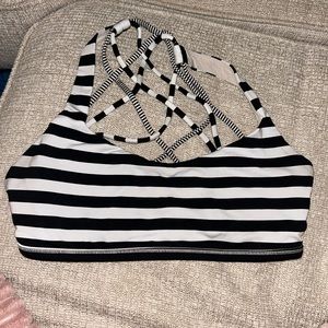 Lululemon sports bra
